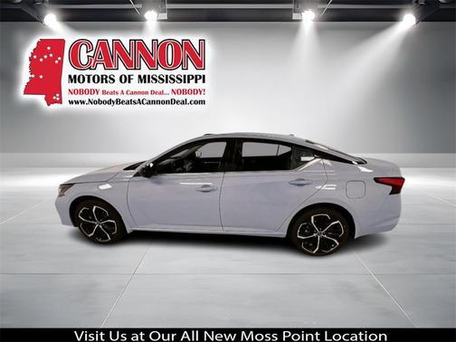 2025 Nissan Altima SR FWD