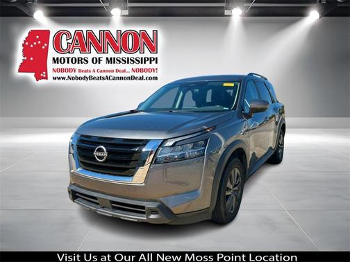 2022 Nissan Pathfinder SV 4WD