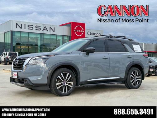 2023 Nissan Pathfinder Platinum FWD
