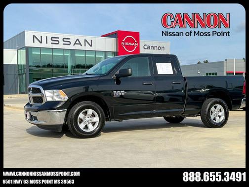 Diamond Black Crystal Pearlcoat 2024 RAM 1500 Classic SLT