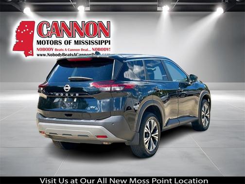 2022 Nissan Rogue SV