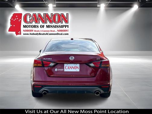 2020 Nissan Altima SR FWD