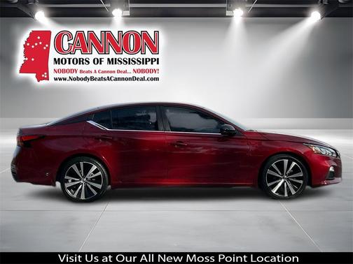 2020 Nissan Altima SR FWD