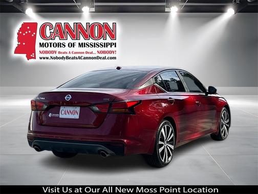 2020 Nissan Altima SR FWD