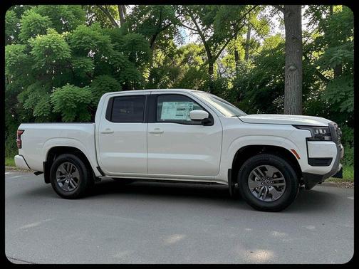 Glacier White 2026 Nissan Frontier SV