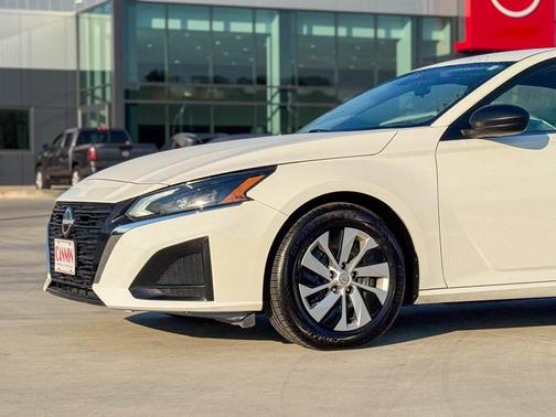 2024 Nissan Altima S FWD