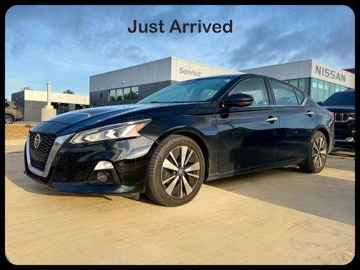 Super Black Clearcoat 2019 Nissan Altima 2.5 SL