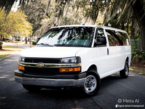 77945 2015 Chevrolet Express 3500 LT
