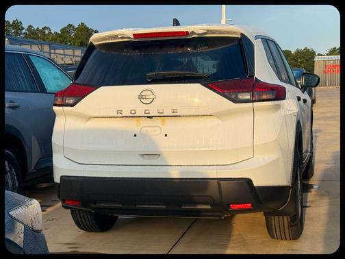 Glacier White 2026 Nissan Rogue S