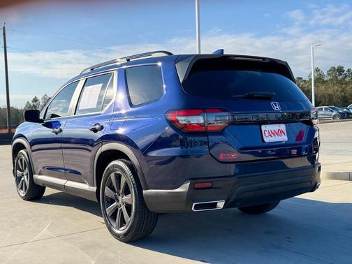 2025 Honda Pilot Sport