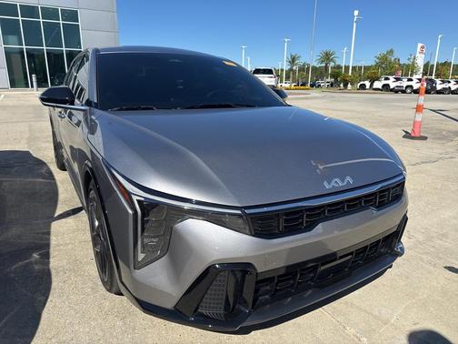 2025 Kia K4 GT-Line