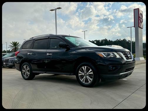 Magnetic Black Pearl 2020 Nissan Pathfinder SV 4WD