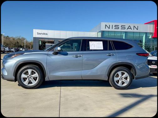 2021 Toyota Highlander LE