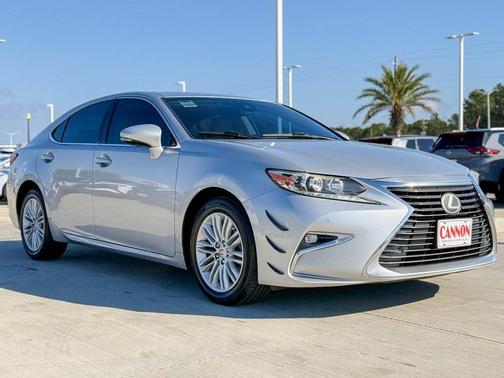 2017 Lexus ES 350 Base