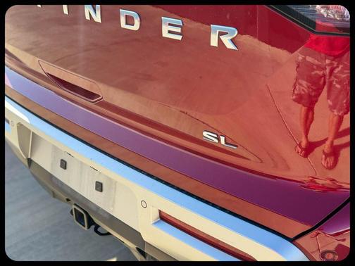 Scarlet Ember Tintcoat/Super Black 2022 Nissan Pathfinder SL 2WD