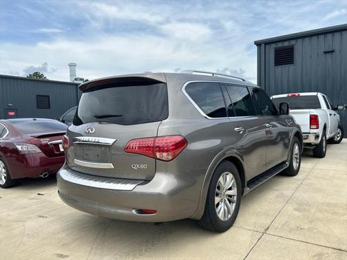 2017 INFINITI QX80 Base