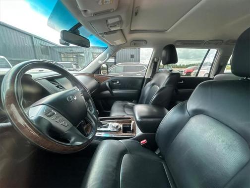 2017 INFINITI QX80 Base