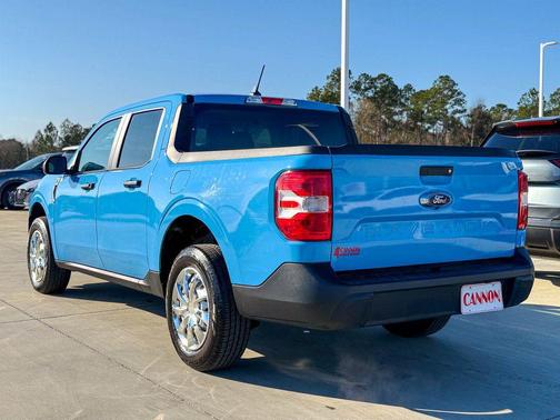 2024 Ford Maverick XL