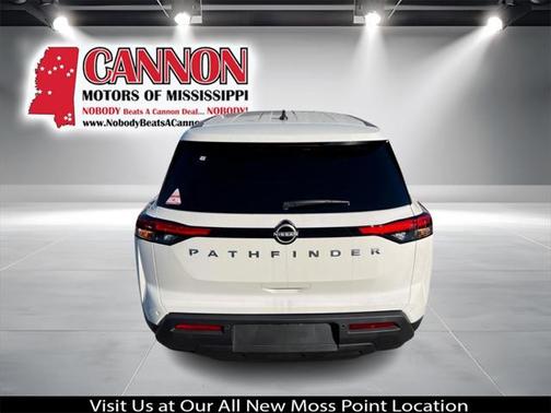 2025 Nissan Pathfinder S FWD