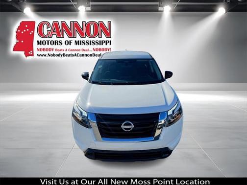 2025 Nissan Pathfinder S FWD