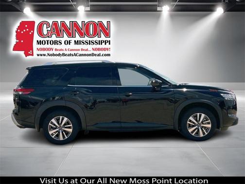 2024 Nissan Pathfinder SL FWD