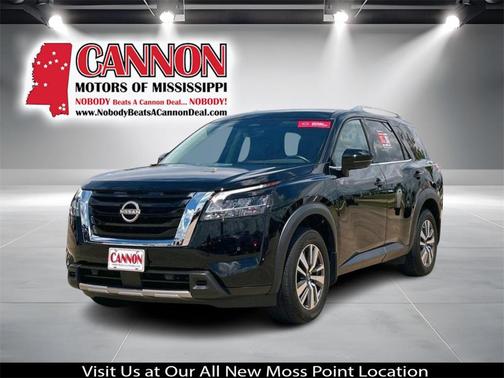 2024 Nissan Pathfinder SL FWD