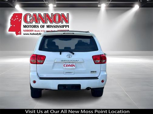 2015 Toyota Sequoia SR5