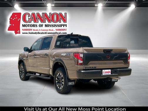 2024 Nissan Titan PRO-4X