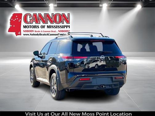 2025 Nissan Pathfinder SV FWD