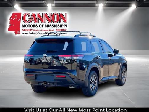 2025 Nissan Pathfinder SV FWD