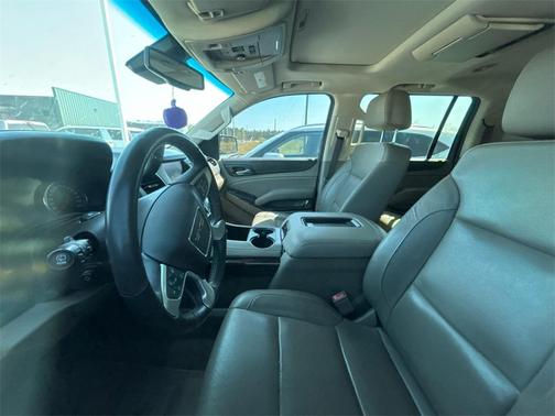2017 GMC Yukon XL SLT