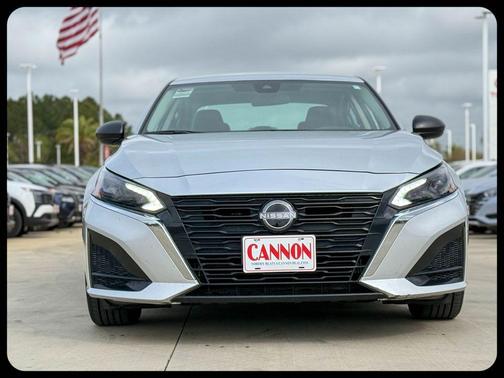Brilliant Silver Metallic 2024 Nissan Altima S FWD