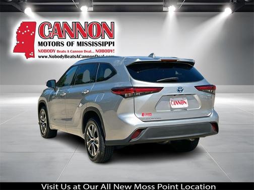 2021 Toyota Highlander Hybrid XLE