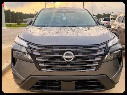 Gun Metallic 2026 Nissan Rogue SV