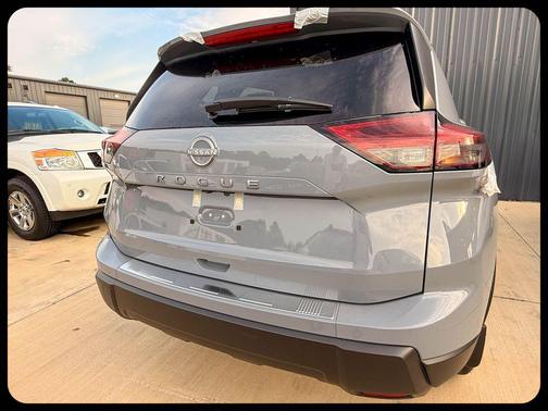 Boulder Gray Pearl 2026 Nissan Rogue SV