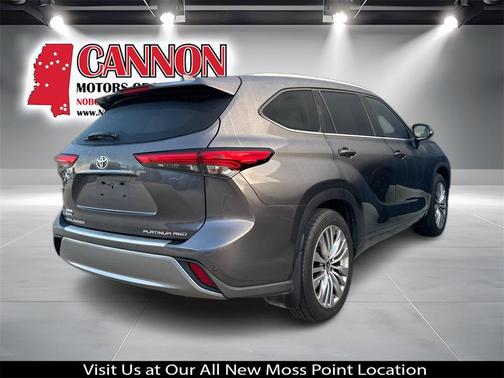 2022 Toyota Highlander Platinum