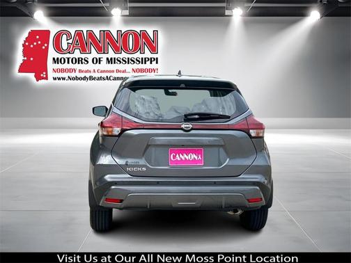 2022 Nissan Kicks S
