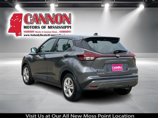 2022 Nissan Kicks S