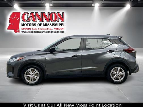 2022 Nissan Kicks S