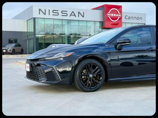 Midnight Black Metallic 2025 Toyota Camry SE