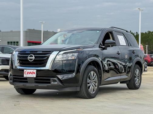 2025 Nissan Pathfinder SV FWD