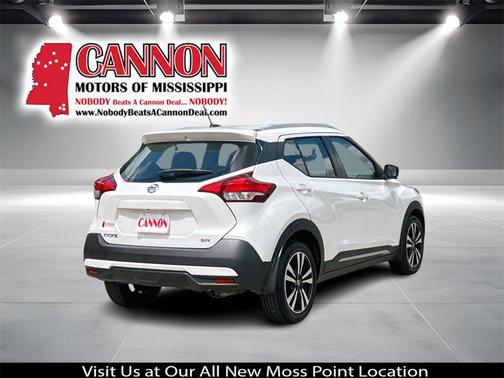 2019 Nissan Kicks SR