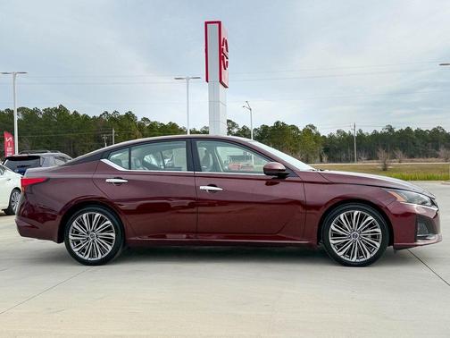 2024 Nissan Altima 2.5 SL