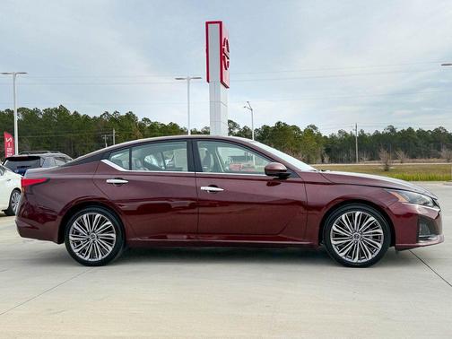 2024 Nissan Altima 2.5 SL
