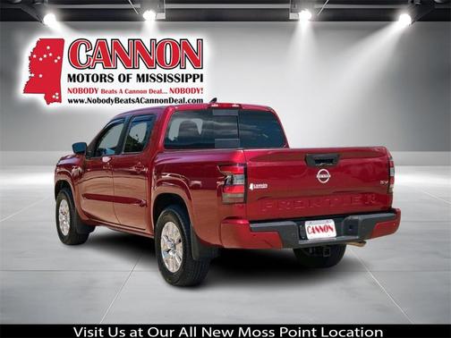 2024 Nissan Frontier SV