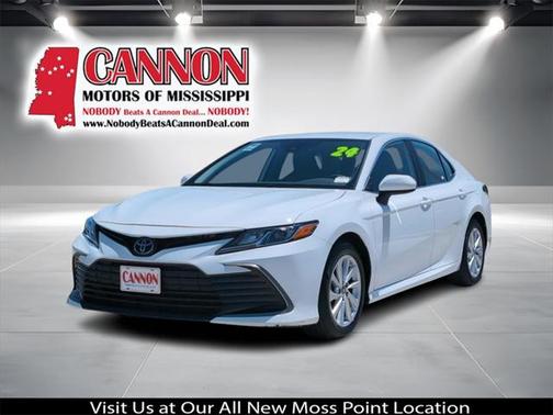 2024 Toyota Camry LE