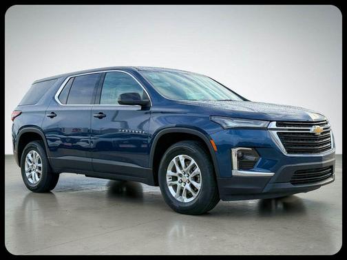 Northsky Blue Metallic 2023 Chevrolet Traverse LS
