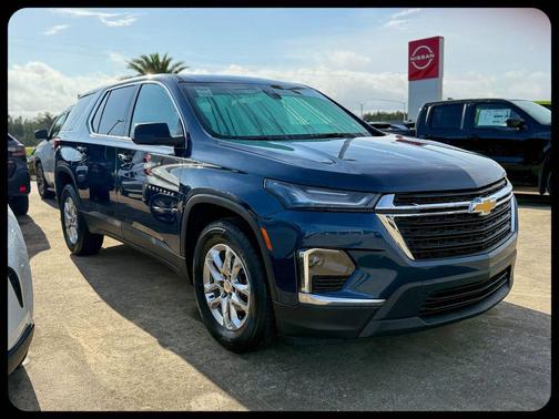 Northsky Blue Metallic 2023 Chevrolet Traverse LS