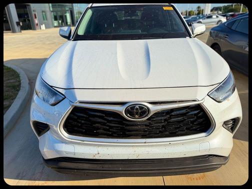 Pearl 2023 Toyota Highlander L