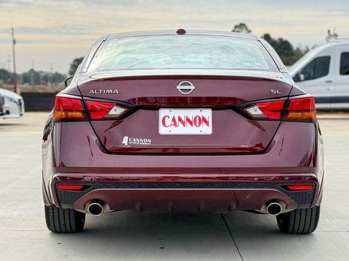 Garnet Pearl Metallic 2024 Nissan Altima 2.5 SL